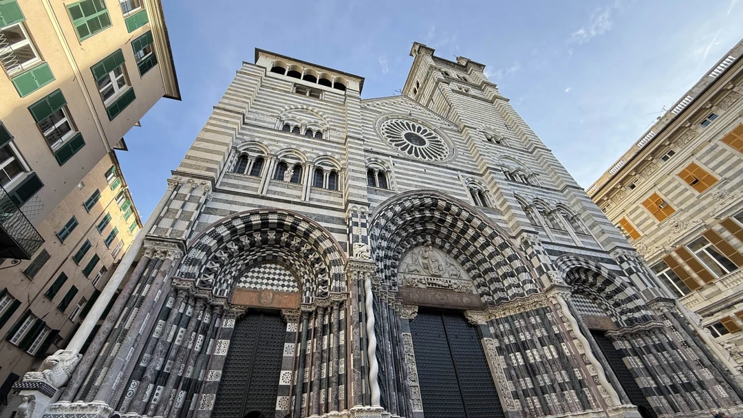 Недавно мы имели удовольствие посетить экскурсию с опытным гидом Ильяной, которого смело можем рекомендовать всем, кто