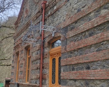 Пещерный город Уплисцихе и курорт Боржоми