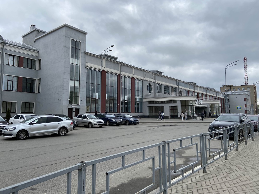 Спасибо Александру за очень интересную и познавательную экскурсию по городу. Отмечу глубокое знание истории и любовь