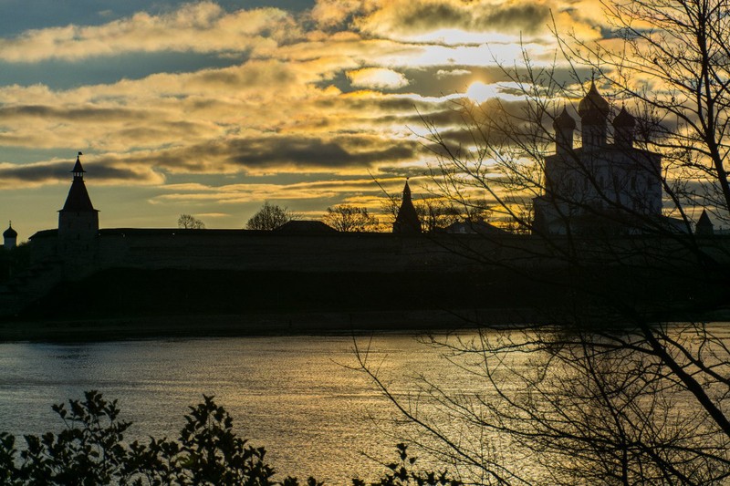 Первое свидание с Псковом (с посещением кремля)