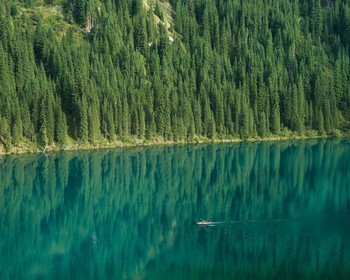 Дунганская мечеть в Караколе, переезд в Казахстан, Кольсайское озеро
