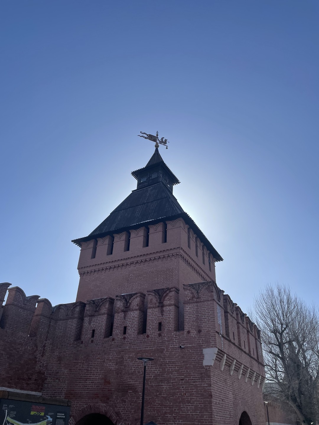 Экскурсия была 10 марта 2026 года. Экскурсоводом был Артем. Впечатления очень положительные, 2 часа прошло как