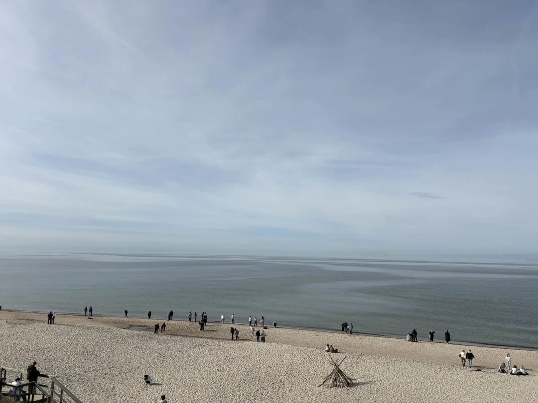 Экскурсия крутая, коса великолепна, Зеленоградск в самое ❤️. Экскурсовод компетентно и интересно рассказывал, иногда так умиротворяюще