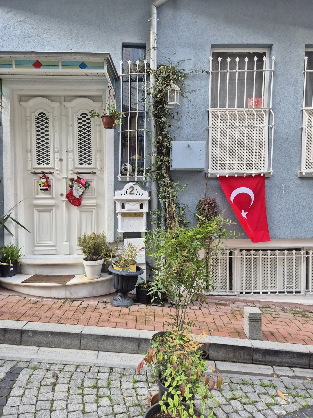 Экскурсия с очаровательным гидом Ясмин была великолепна! Стамбул открылся совсем с другой стороны: уютный, атмосферный, вкусный