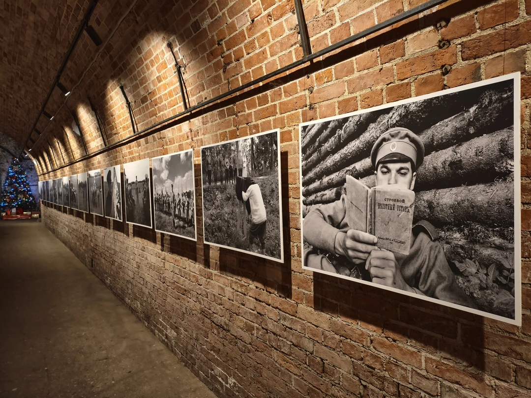 Экскурсия интересная и познавательная. Много исторической информации и фактов об денхоффе и не только. Рекомендую!