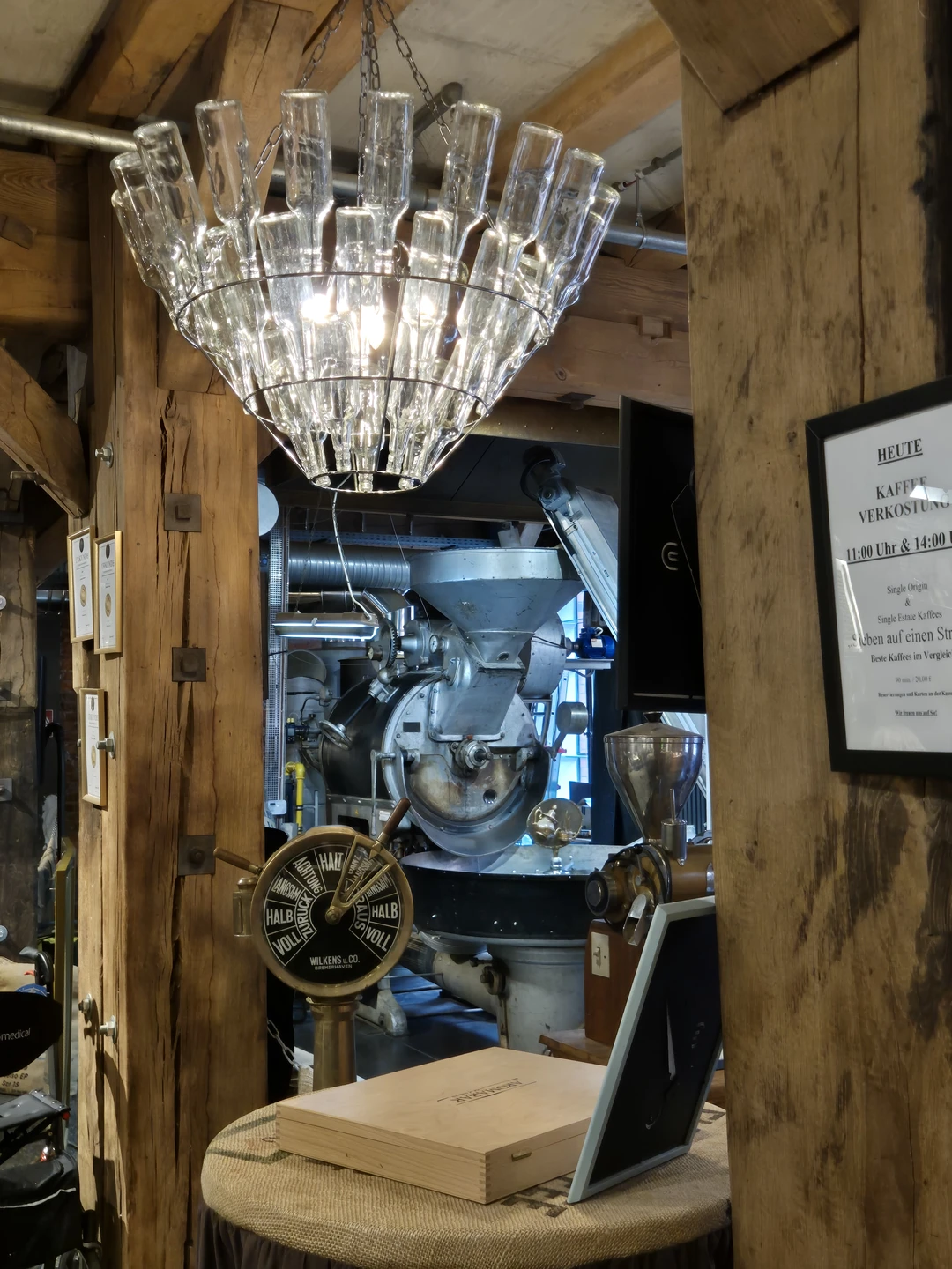 Экскурсию провела Настя