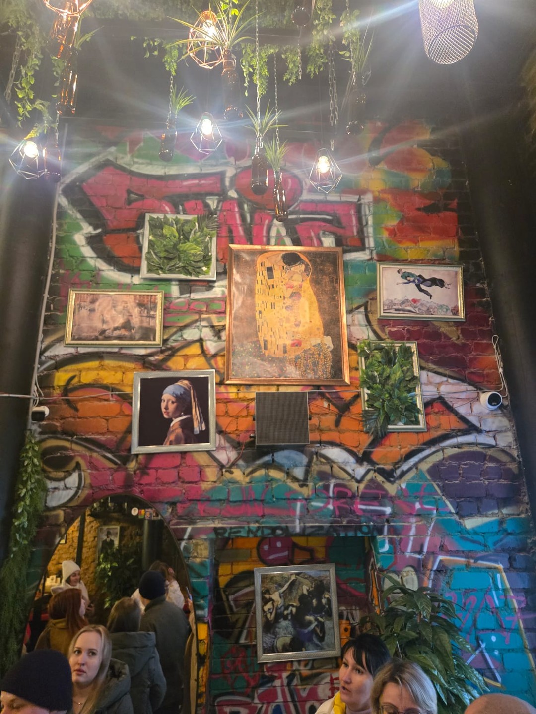 Друзья, это была невероятно крутая экскурсия" От купцов до Крафта". Спасибо Юлии нашему экскурсоводу и руководителю