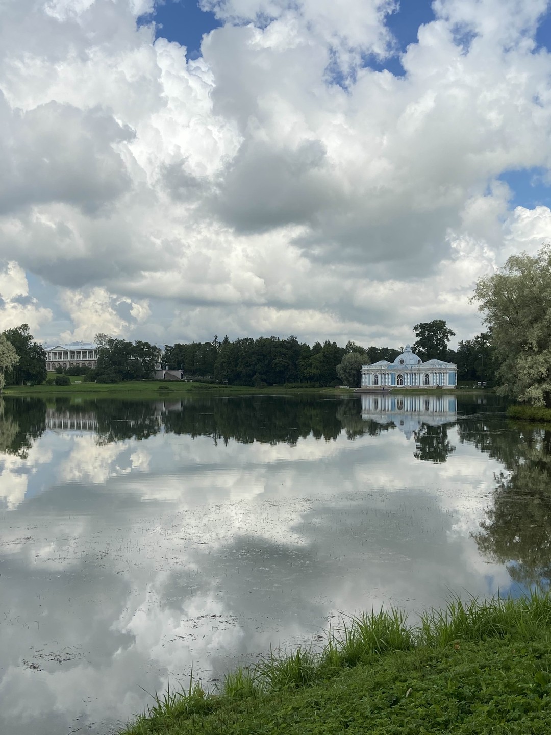Экскурсия, я бы даже сказала, наше небольшое путешествие в Царское Село, прошло великолепно! Андрею огромная благодарность