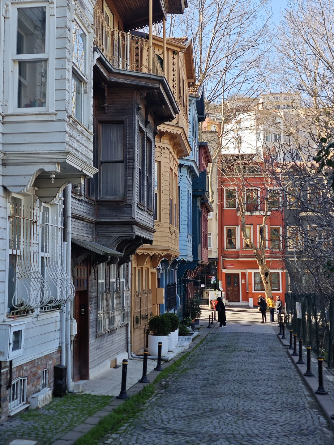 Могу сказать, что экскурсия полностью соответствует описанию. Прекрасный гид, очень интересный и познавательный рассказ на протяжении