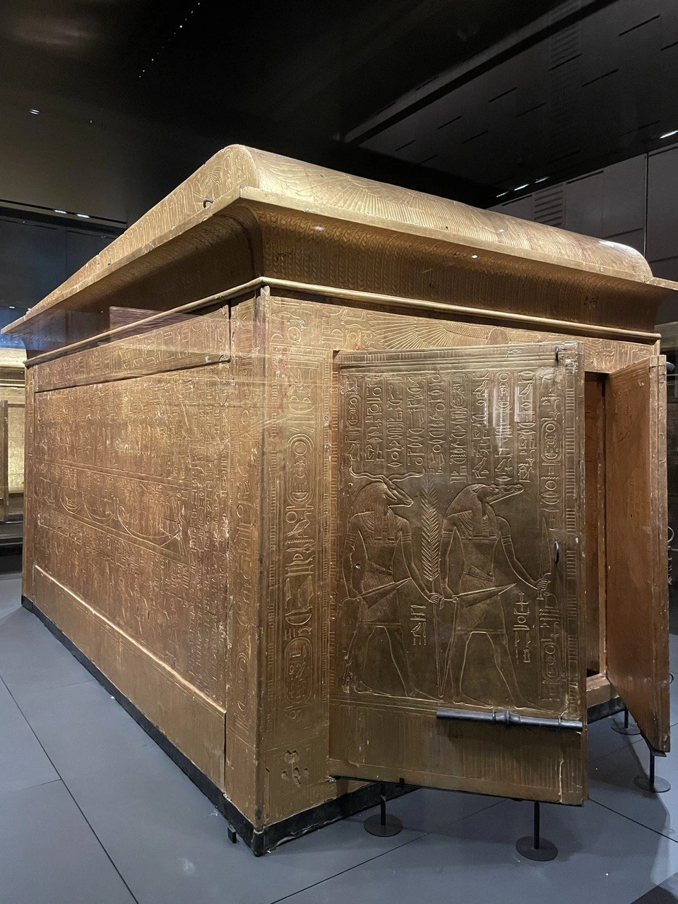 Экскурсия понравилась своей организацией и насыщенностью и полностью оправдала наши ожидания! Руби очень квалифицированный гид, обладающий