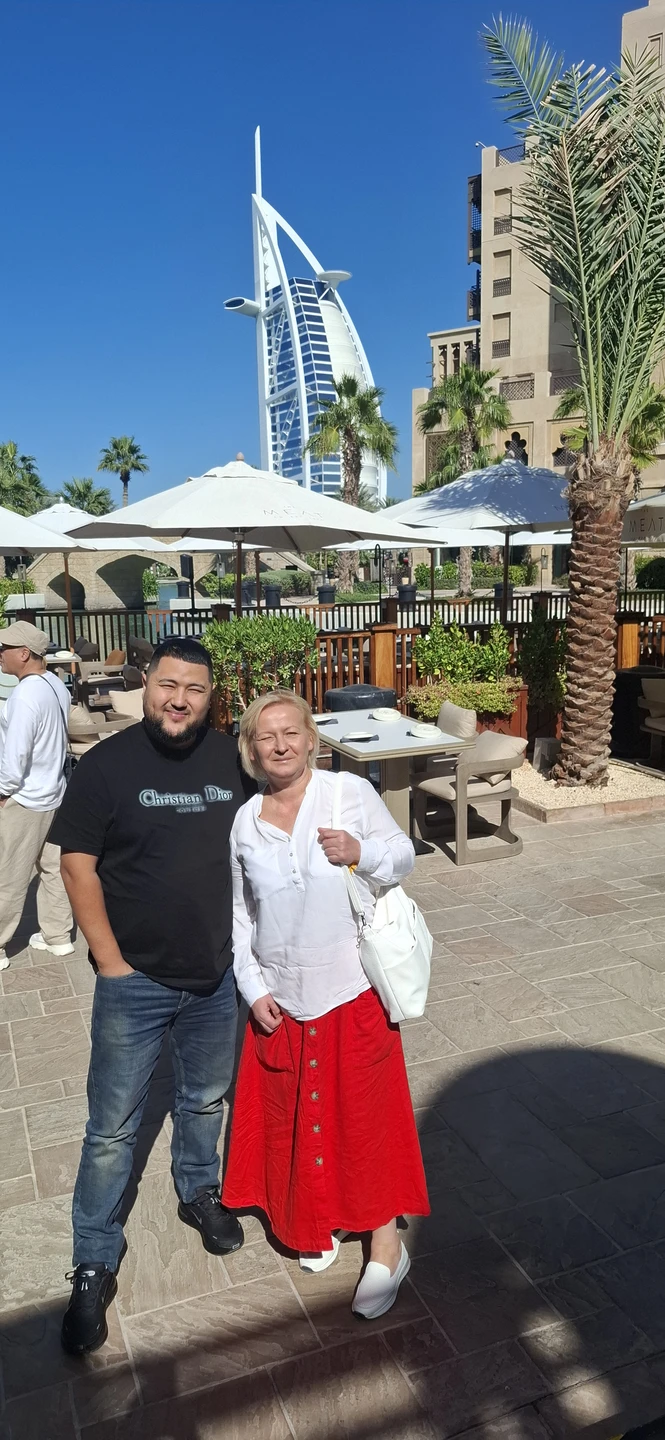 Сегодня 22.12. ездили с Шахзодом из Рас-эль-хаймы в Дубай. Очень боялись,т. к первый раз брали экскурсию не у отельных гидов,а через сайт