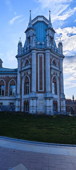 Царицыно: от Чёрной грязи до элитных дач (Сергей)