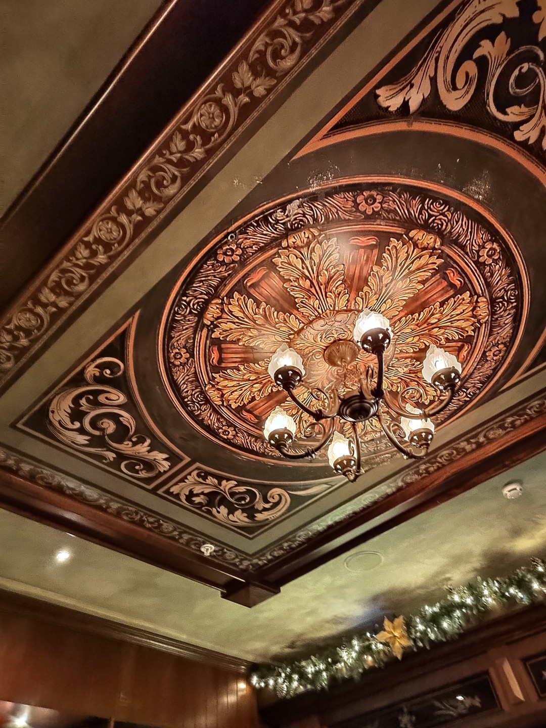 В последние несколько лет в каждой поездке в разных городах берем подобные экскурсии. Ни разу не