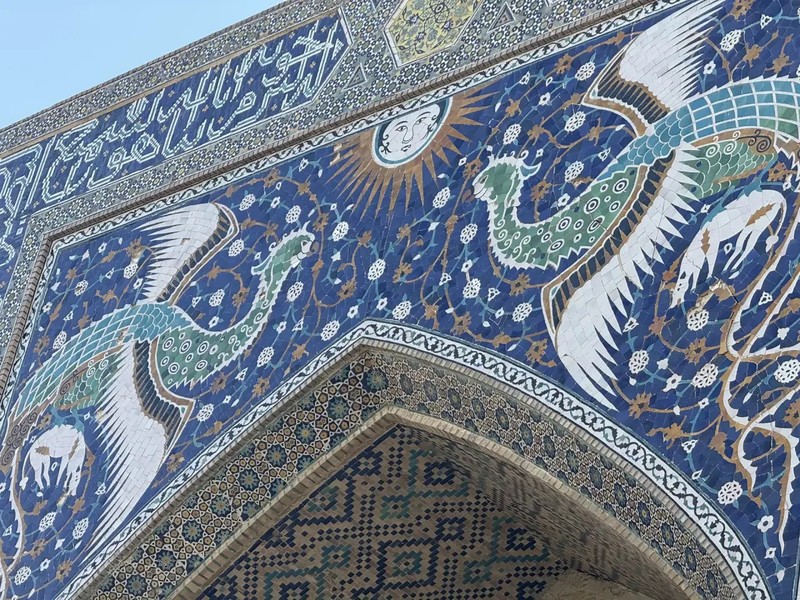 В марте были на экскурсии в Бухаре. Экскурсия длилась 6 часов, была насыщенной и интересной- на