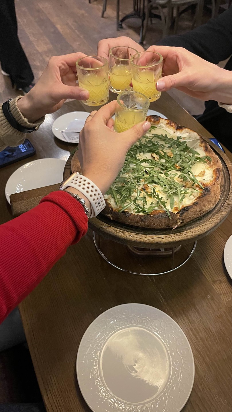 Отличная программа,чтобы познакомиться с ресторанами города. Вкусно и весело