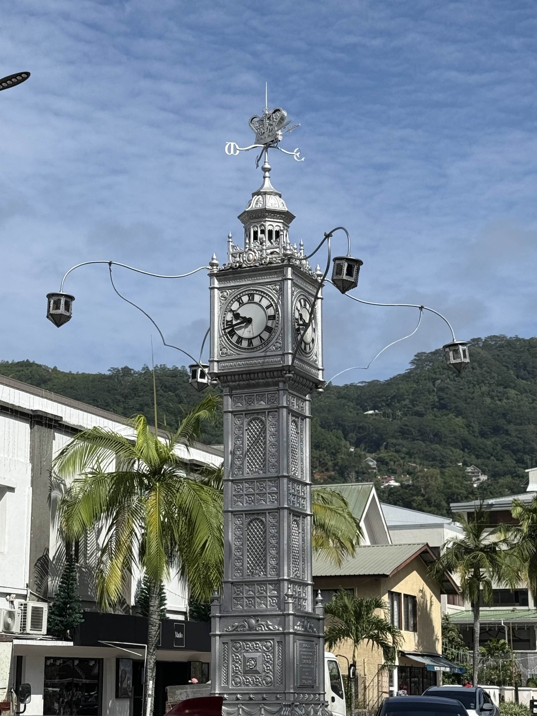 С большим удовольствием пишу этот отзыв