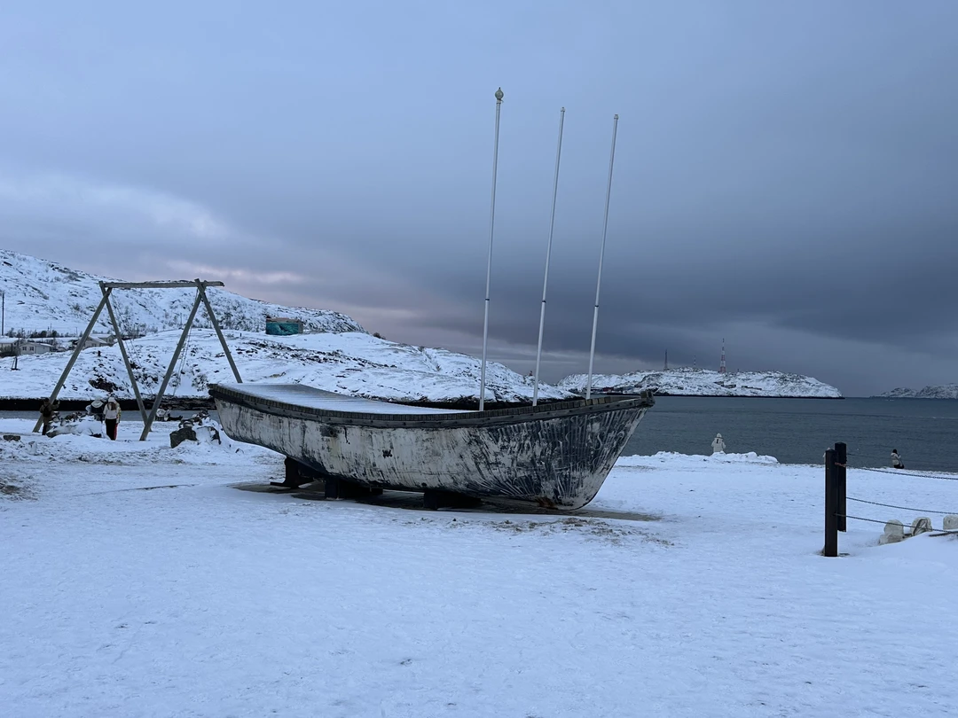 Добрый день! Были 19 ноября 2025 года на экскурсии в Териберку с экскурсоводом Никитой. Великолепно!)Понравилось все