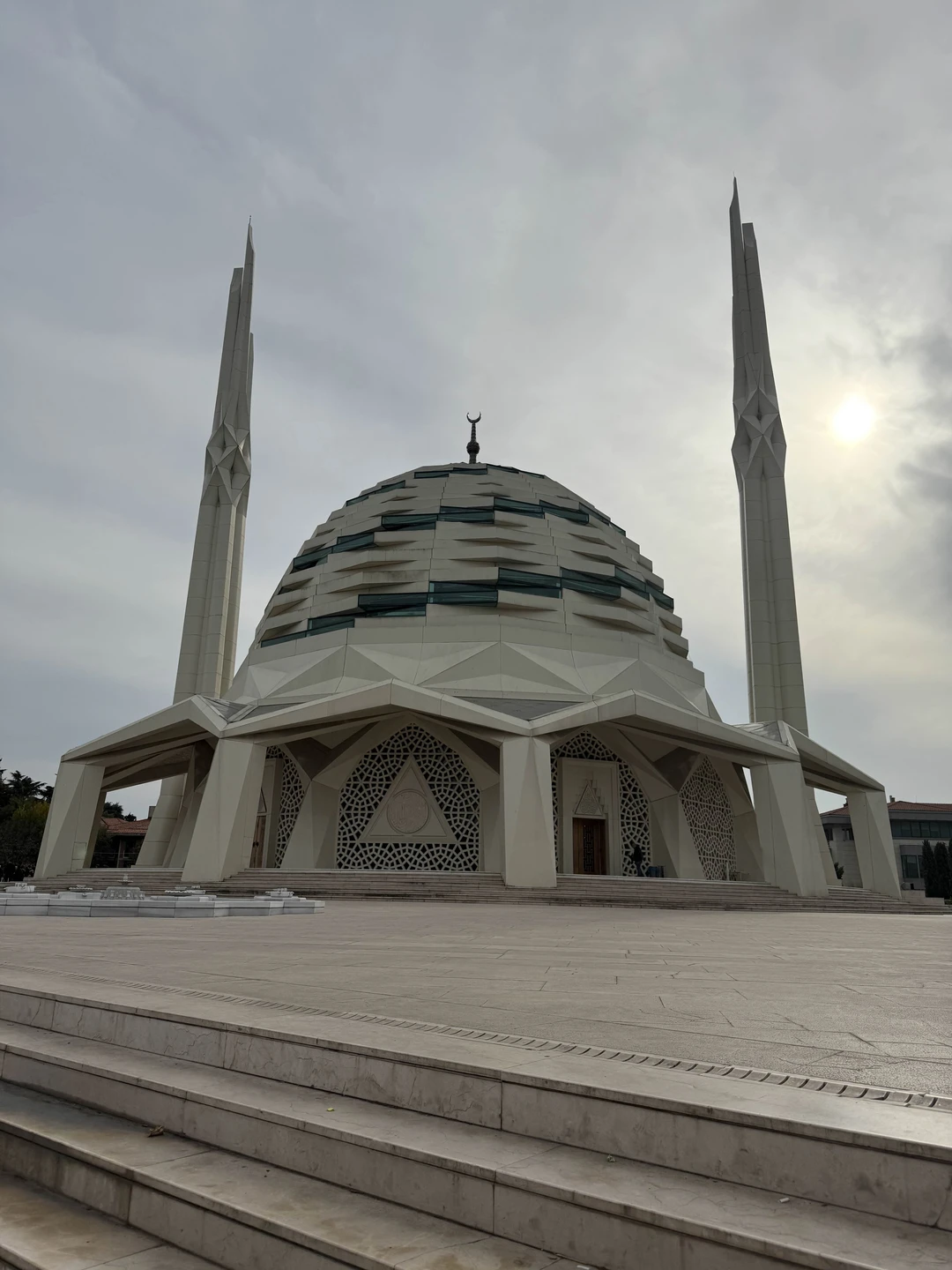 Экскурсия прошла прекрасно на одном дыхании, Омер прекрасный гид. Узнали много исторических фактов, Дал интересные рекомендации. Всем рекомендуем