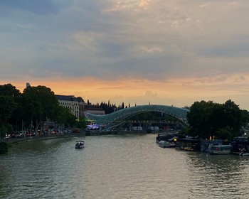 Встреча, размещение в отеле, отдых