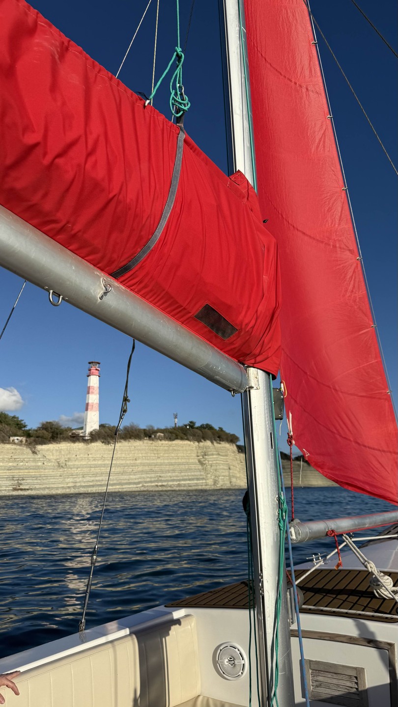 Отличная выдалась поездка. Организатор заранее ответил в переписке на все интересующие вопросы. В конце октября нам