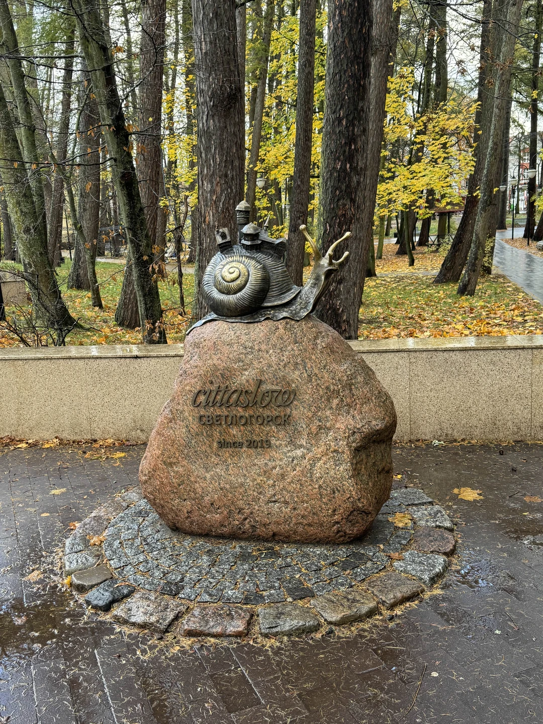 Анастасия, прекрасный экскурсовод! Влюбила нас в Светлогорск с самой первой достопримечательности! А дальше все было, как
