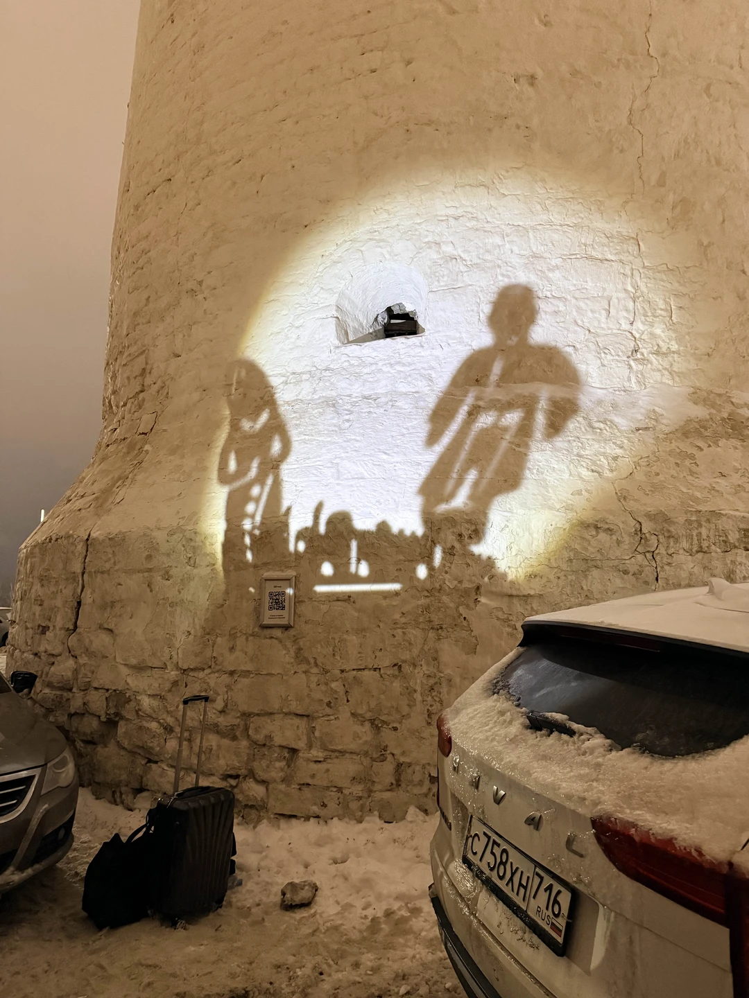 Экскурсия великолепная, сказочная, волшебная и для детей, и для взрослых. С первых минут завораживает, погружает в