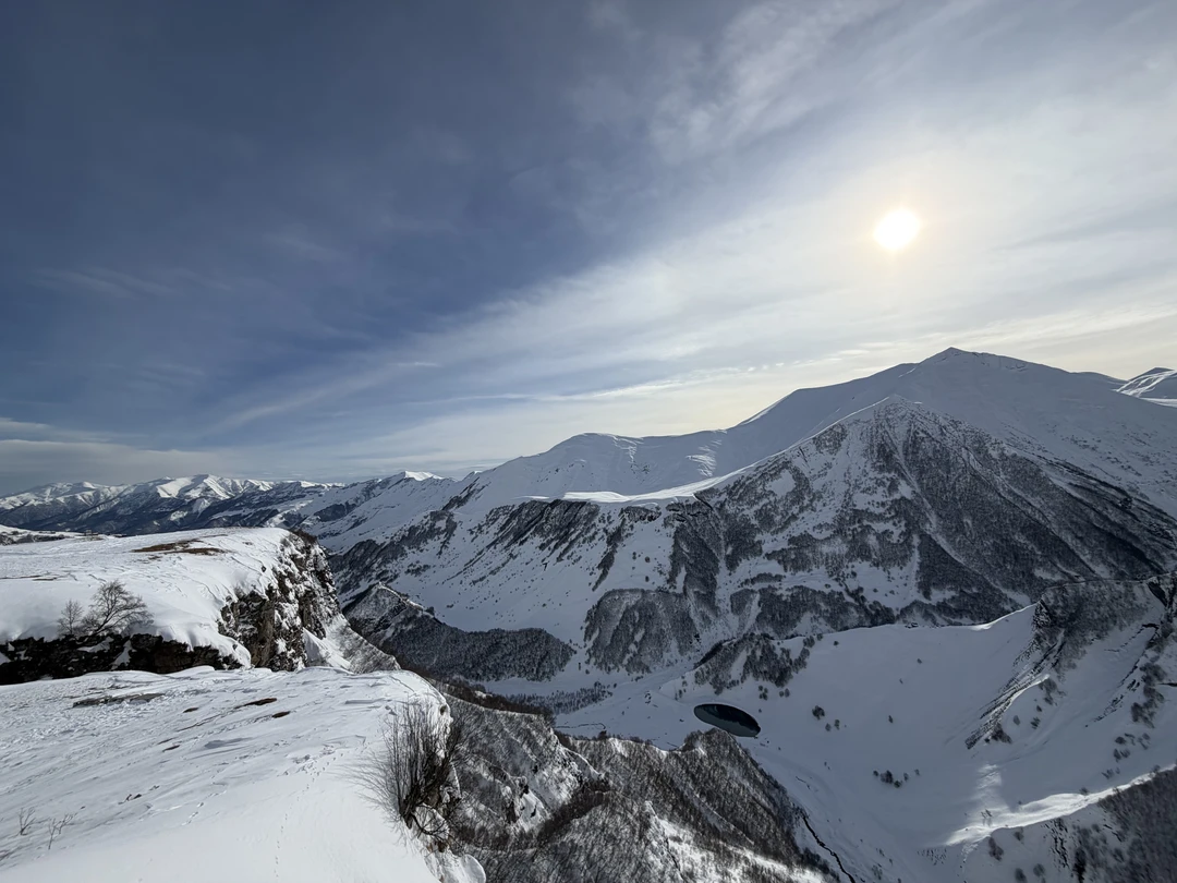 Удивительной красоты горы, впечатляющие виды, море впечатлений и огромное желание вернуться теперь в теплое время года