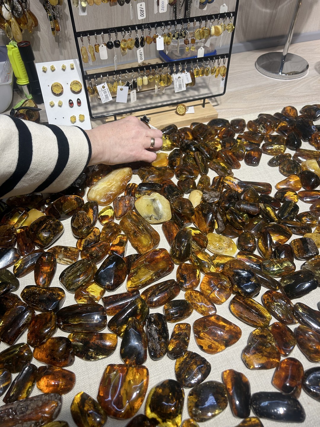 Спасибо большое за экскурсию! Юрий очень быстро принял заявку и вышел на связь практически моментально, подъехал