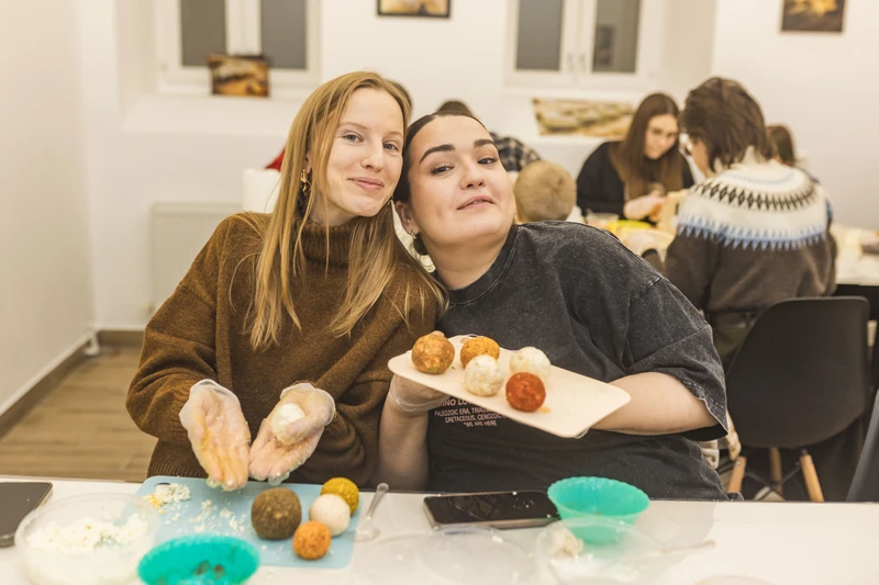 Экскурсия по семейной сыроварне и мастер-класс по изготовлению швейцарского сыра