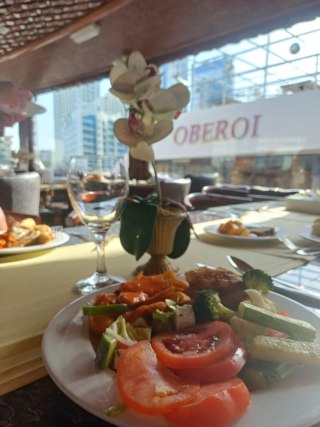 Здравствуйте, дорогие читатели! Прямо сейчас возвращаемся из Дубая в Рас-эль-хаймы. Оценили 5из 5 по всем показателям.