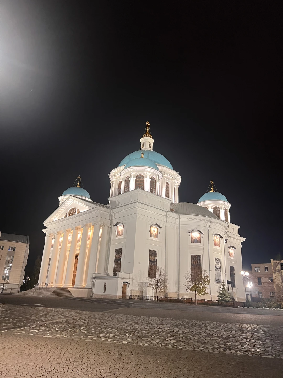 Очень интересная экскурсия, посмотрели много красивых мест, гид с удовольствием отвечала на все наши вопросы. Спасибо