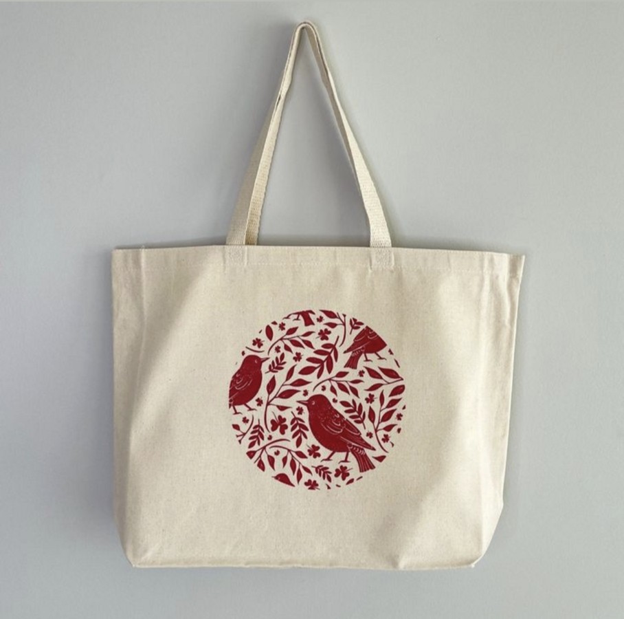 Расписываем шоппер по-карельски: мастер-класс в Петрозаводске