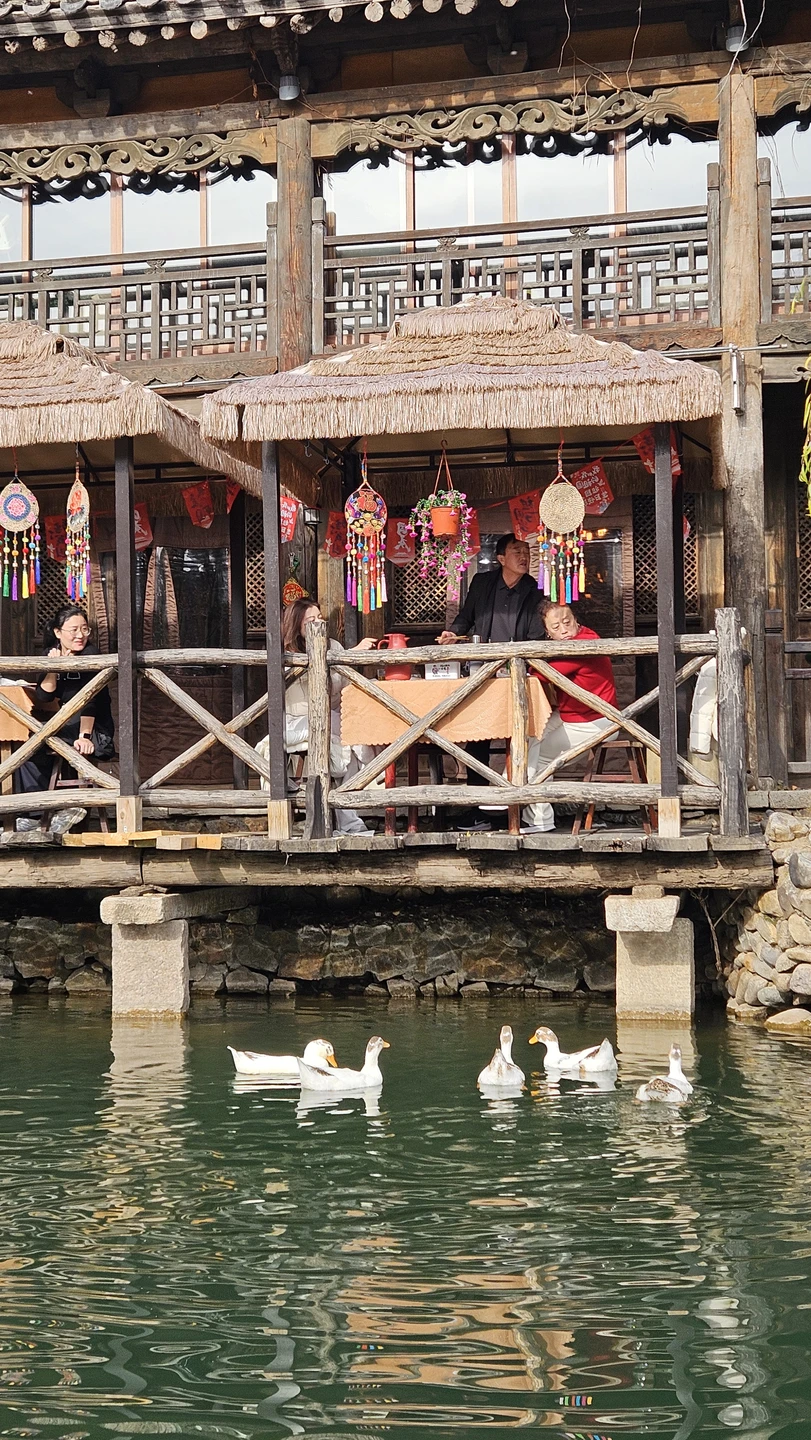 Экскурсия нам очень понравилась! Гид Олег выше всяких похвал: отзывчивый, веселый, прекрасно говорит по-русски, интересный рассказчик