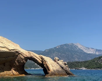 Бухта Клеопатры, кино под звёздами