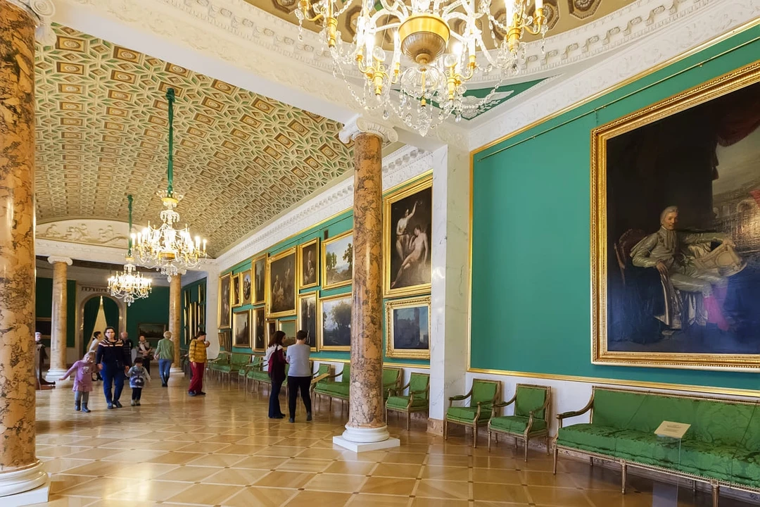 Картинная галерея Строгановского дворца