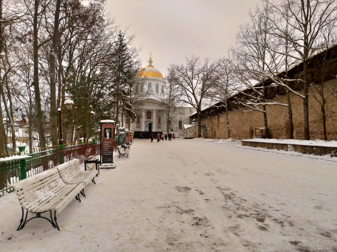 Старый Изборск и Печорский монастырь: из Пскова в небольшой группе (Юлия)