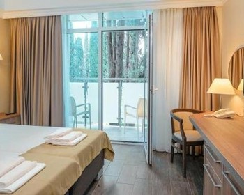 Фото отзыва 2: авторский тур "Магия момента: весенний фотодевичник в Абхазии"