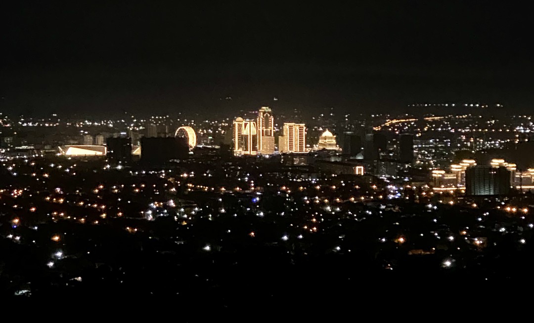 Адам, спасибо за чудесную экскурсию!