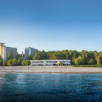 Пицунда: царство солнца и&nbsp;реликтовых сосен