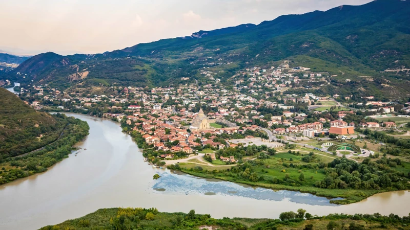 Архитектурное ожерелье Мцхеты - христианские храмы и античный Уплисцихе (из Тбилиси)
