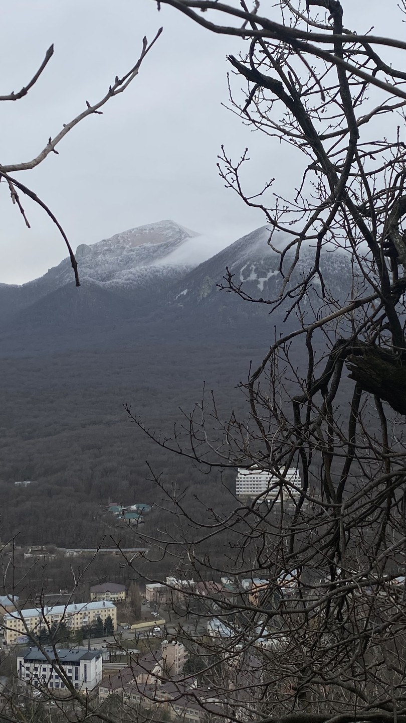 Вы приехали в Железноводск и хотите подняться на Железную? И чтобы Вам всё рассказали, показали, провели