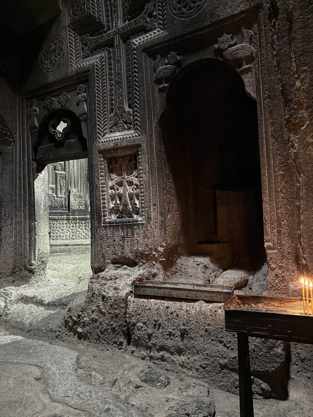 Сегодня были на экскурсии с гидом Тиграном и водителем Арсеном. Столько мест посмотреть успели благодаря им!