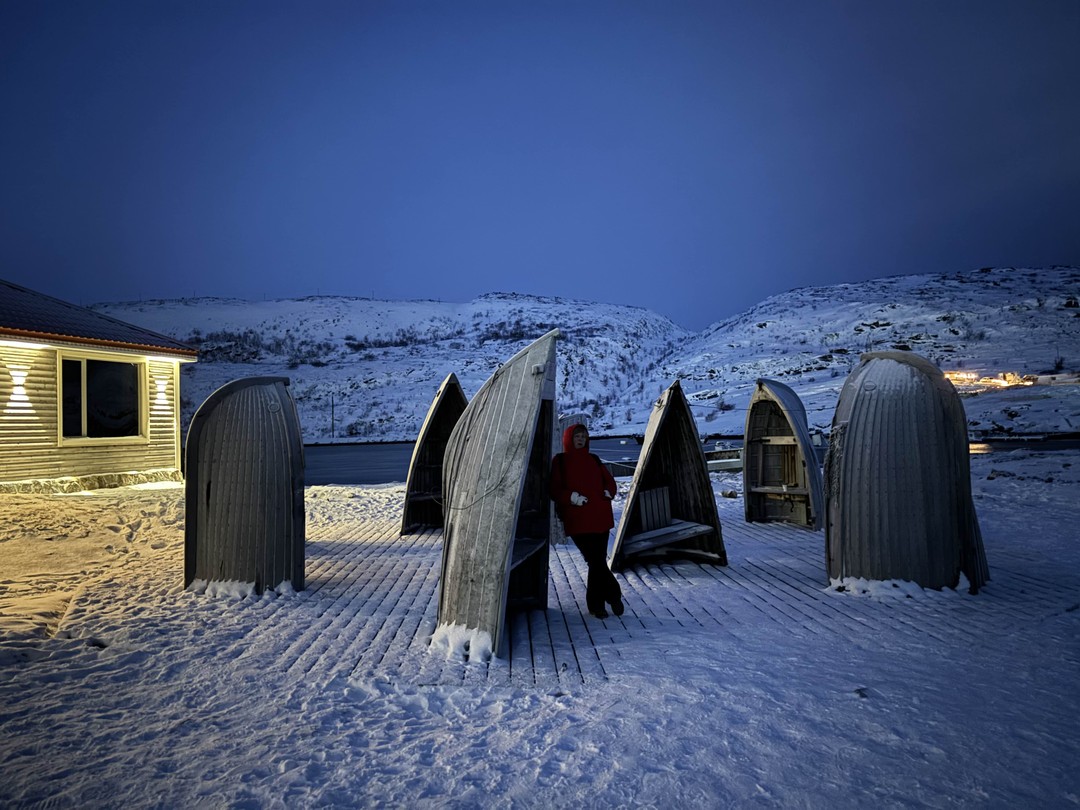 Экскурсия прошла отлично! Александр заранее связался, обговорил организационные моменты. Приехали на первую локацию до основного наплыва