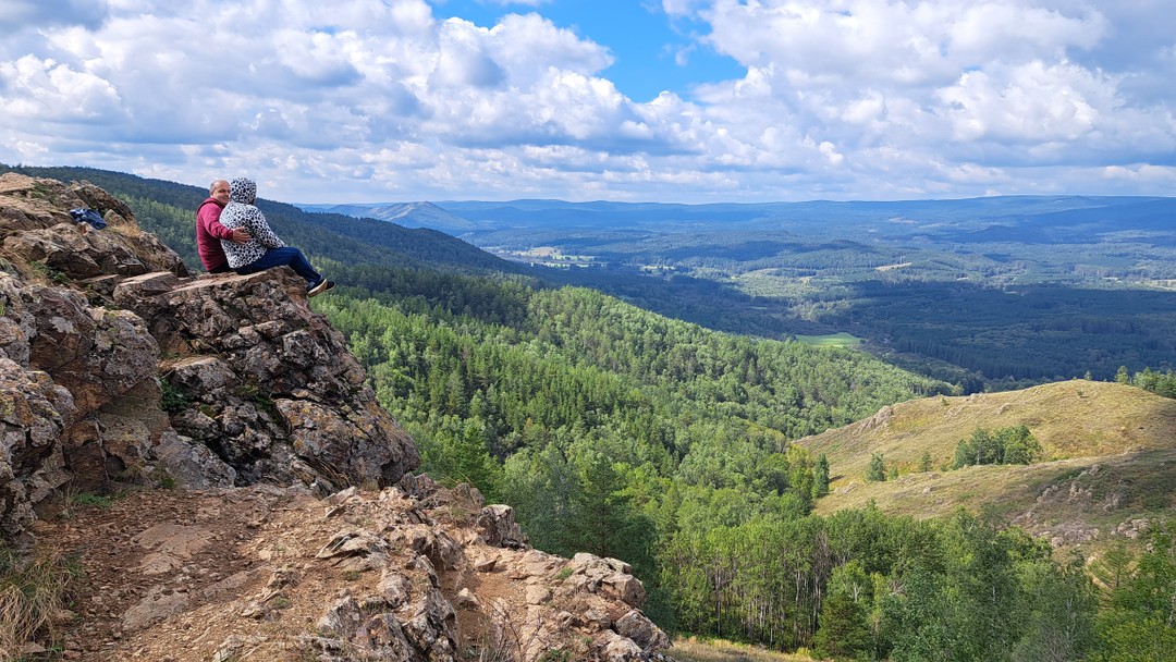 Это была наша вторая семейная экскурсия по Башкирии с Олесей! На этот раз мы отправились в