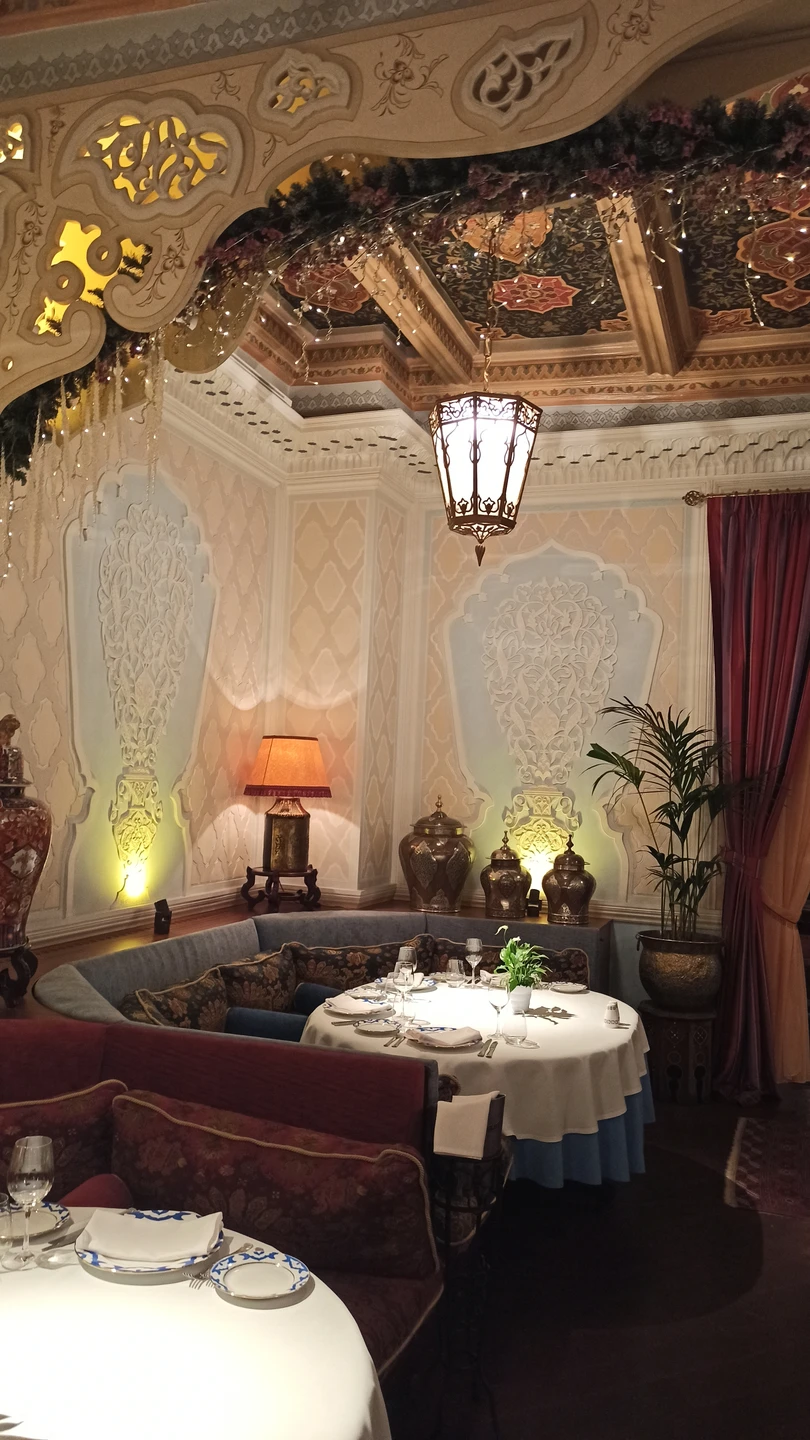 Были у Дмитрия на экскурсии 10 ноября 2024 года в компании 8 коллег нутрициологов. Хотелось от