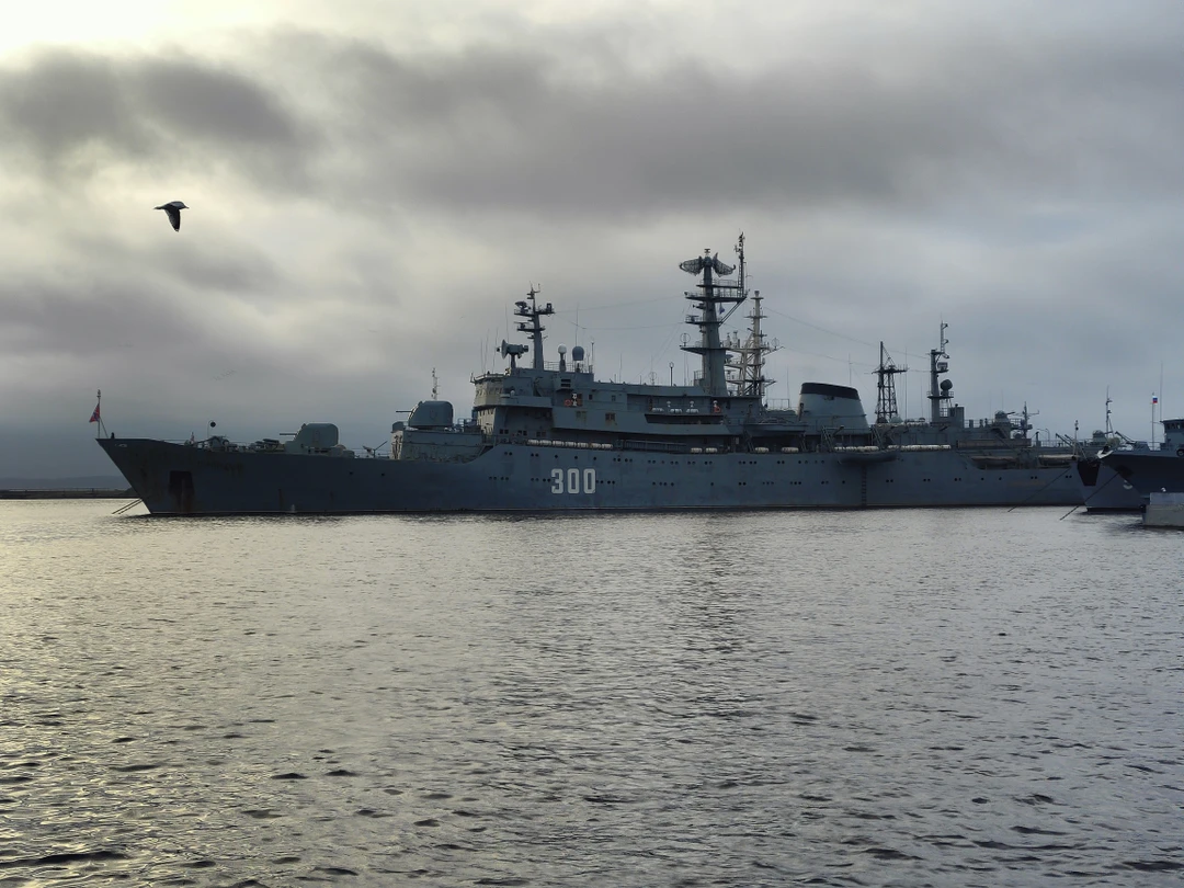 Очень сильно понравился экскурсовод Евгений! Он не молчал ни минуты мне кажется! Сразу видно профессионал своего