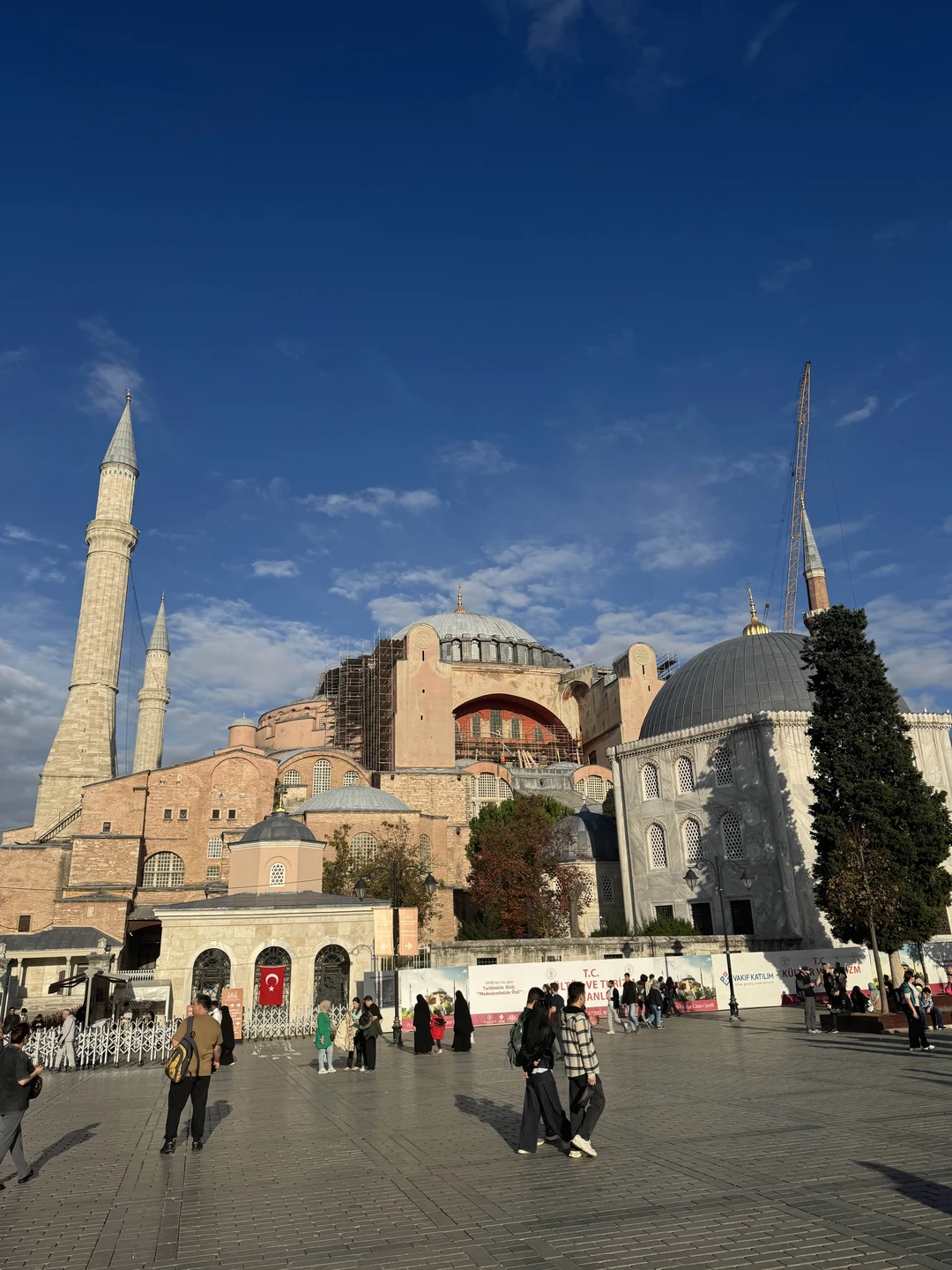 Экскурсию проводил Омар!