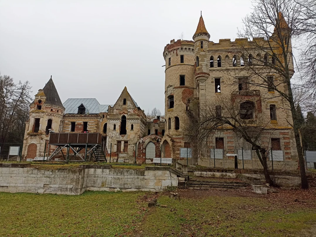 Впервые были на такого рода экскурсии. Все очень понравилось! Спасибо Сергею! Превосходная экскурсия, очень красиво и