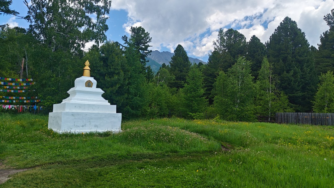 Иван очень эрудирован, рассказал очень много фактов и мифов о городе Иркутске и бурятах