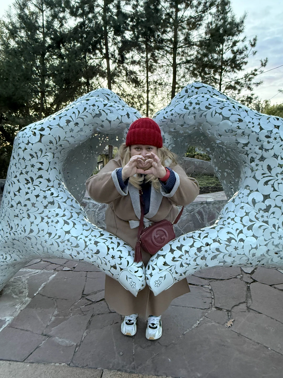 Мария прекрасна!) во-первых она пунктуальна. Во-Вторых она любит свой город и понимает о чем рассказывает! В